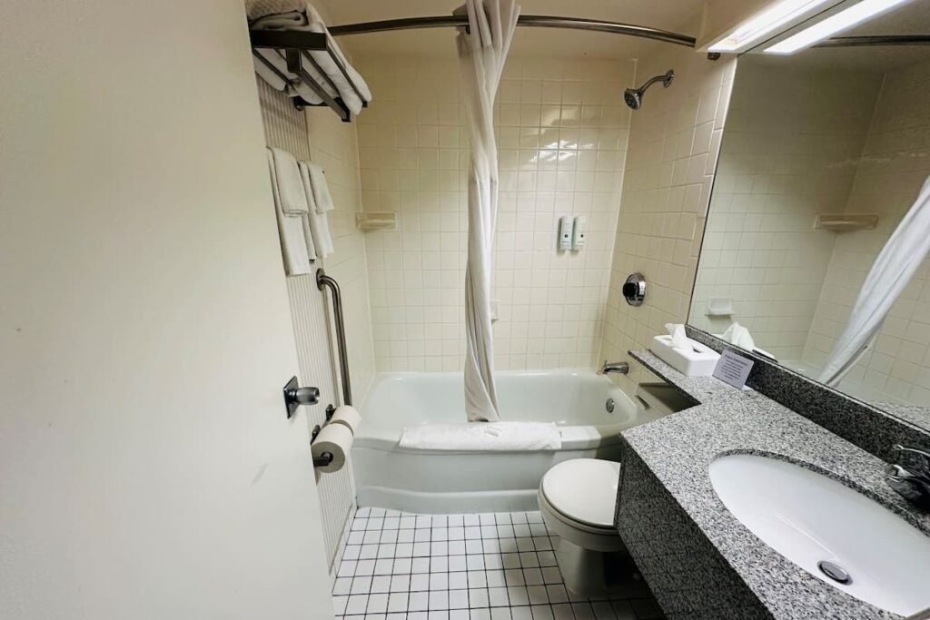 WhatsApp Image 2025-11-01 at 3.15.25 PM (1)