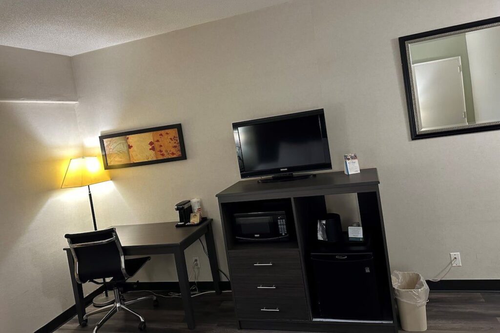 WhatsApp Image 2025-11-01 at 3.15.25 PM (2)