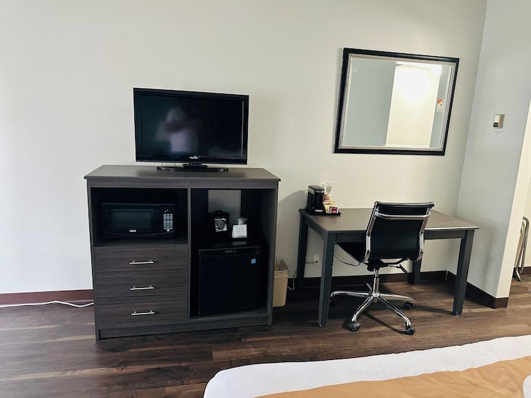 WhatsApp Image 2025-11-01 at 3.24.49 PM (1)